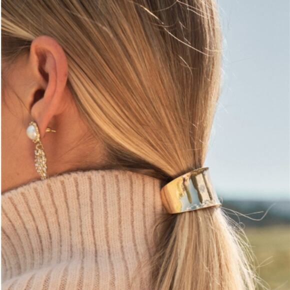 Gold Bent Open Cuff Metal Plate Accent Elastic Hair Tie - Picture 2 of 6